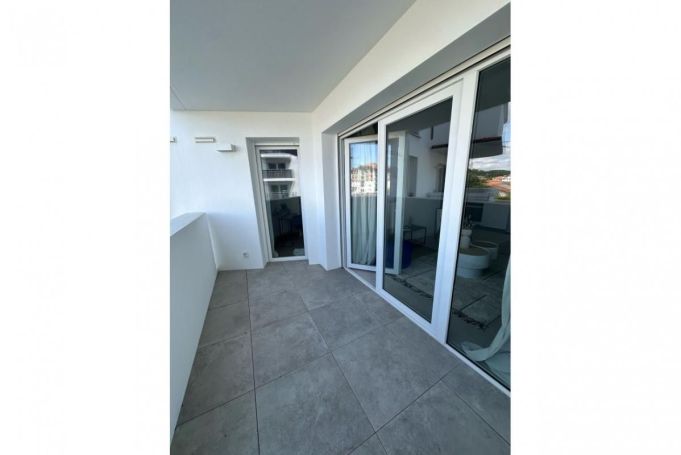 A louer APPARTEMENT NEUF T3 63 M2 TERRASSE BORD DE MER CIBOURE