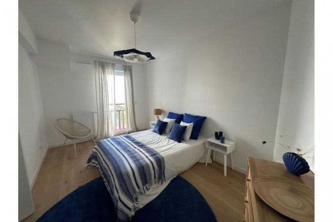 A louer APPARTEMENT NEUF T3 63 M2 TERRASSE BORD DE MER CIBOURE