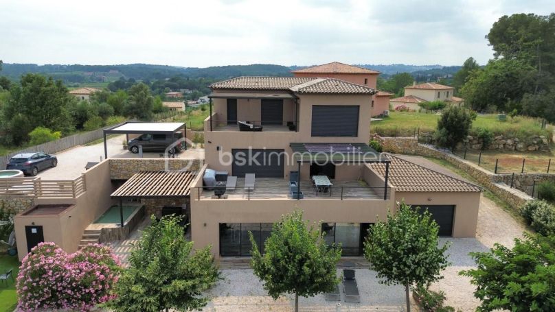 A louer MAISON  D'ARCHITECTE  DRAGUIGNAN
