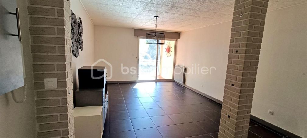 A louer APPARTEMENT T3 67 M2 BORD DE MER LA SEYNE SUR MER
