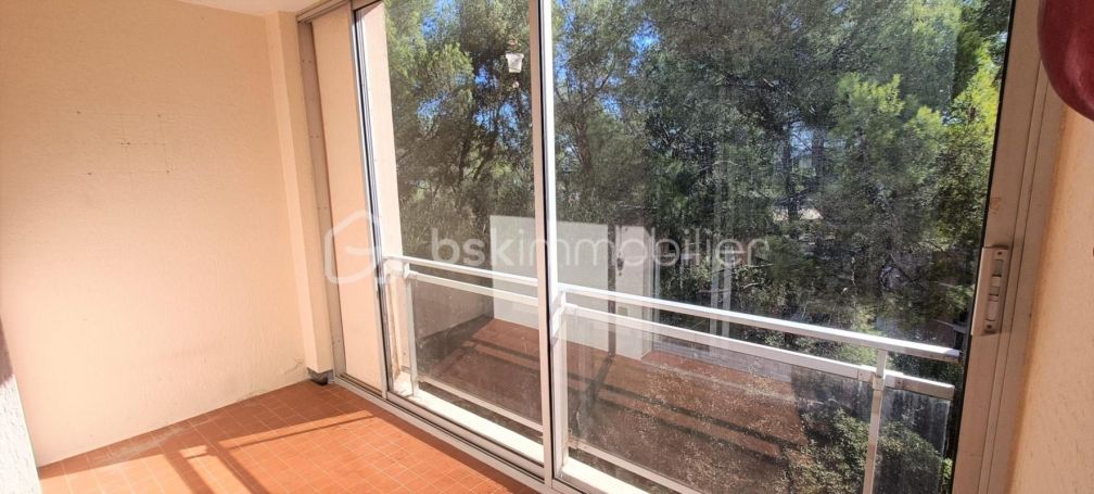 A louer APPARTEMENT T3 67 M2 BORD DE MER LA SEYNE SUR MER