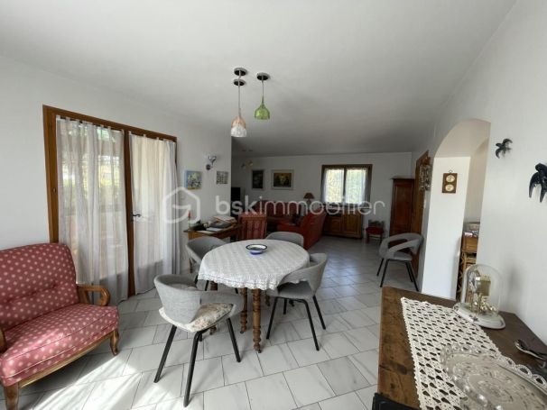 A louer MAISON  5 PIECES 110 M2  SAINT ANDRE DE SANGONIS