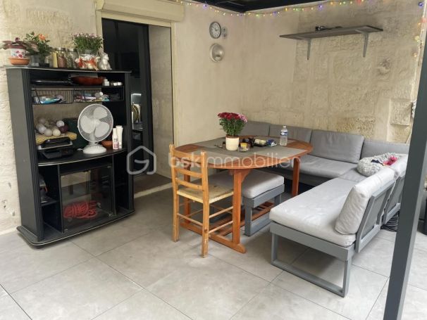 A louer APPARTEMENT T3 73 M2 TERRASSE  BEAUCAIRE