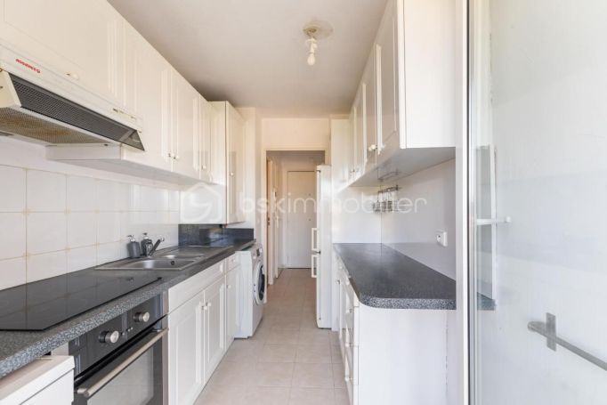 A louer APPARTEMENT T4 92 M2 TERRASSE BORD DE MER LE CANNET