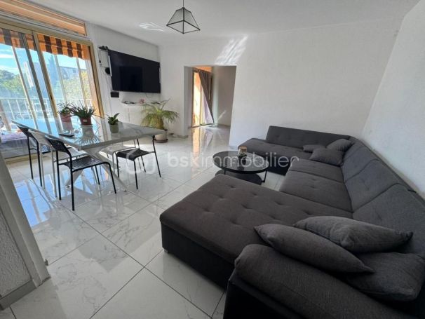 A louer APPARTEMENT T4 68 M2  LA VALETTE DU VAR