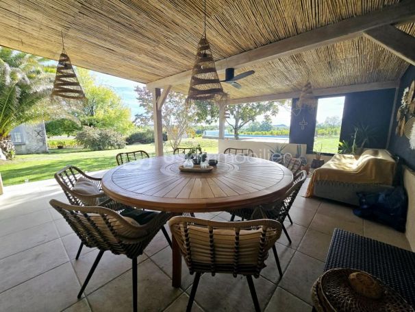 A vendre MAISON  DE MAîTRE  PINEUILH