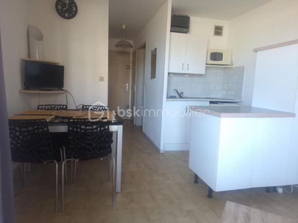 A louer STUDIO  27 M2 TERRASSE PIEDS DANS L'EAU CANET EN ROUSSILLON