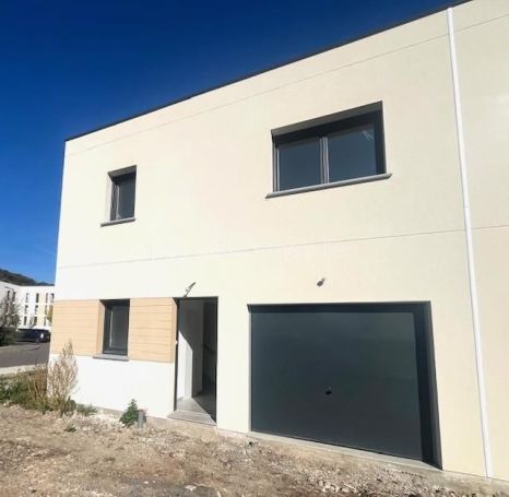 A louer MAISON  CONTEMPORAINE  DEVILLE LES ROUEN