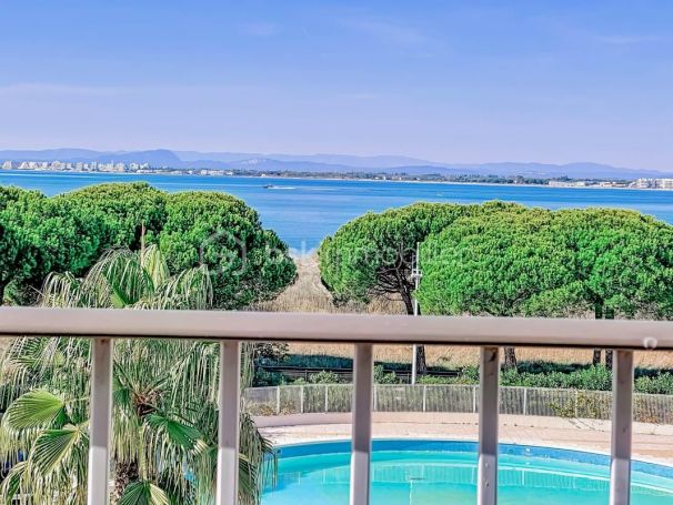A louer APPARTEMENT DE PRESTIGE T3 70 M2 TERRASSE VUE MER LE GRAU DU ROI