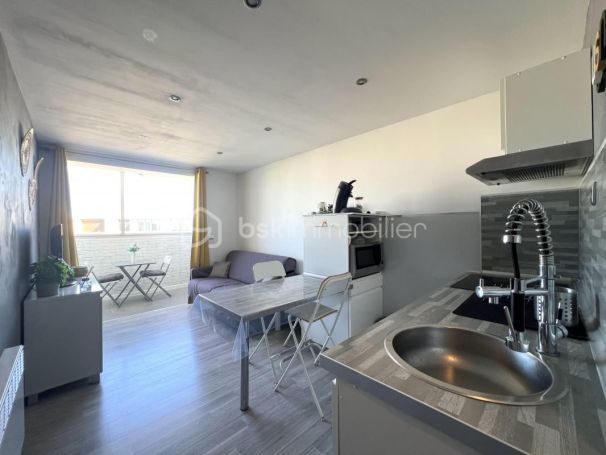 A louer STUDIO  23 M2 BORD DE MER BALARUC LES BAINS
