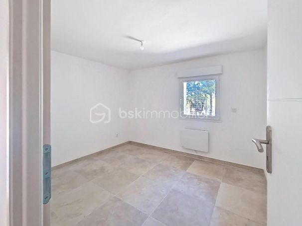 A louer APPARTEMENT T3 46 M2 TERRASSE BORD DE MER ROGNAC