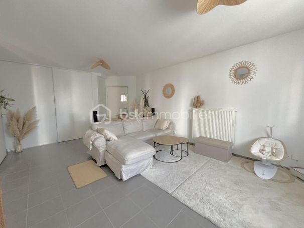 A louer APPARTEMENT T3 65 M2 TERRASSE  SAINT JEAN DE VEDAS