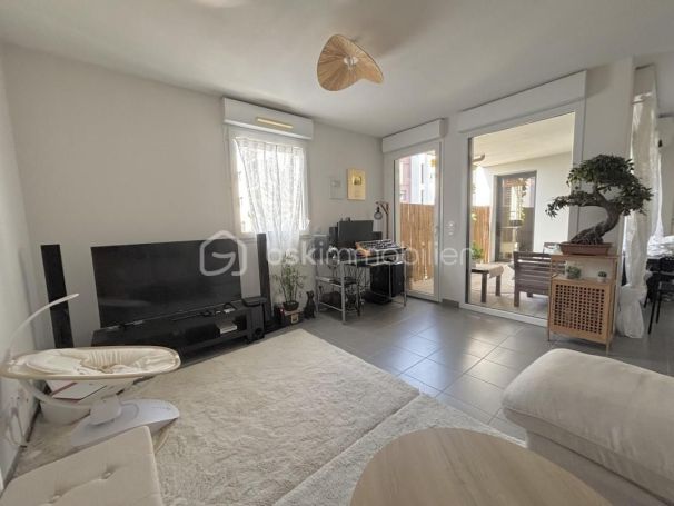 A louer APPARTEMENT T3 65 M2 TERRASSE  SAINT JEAN DE VEDAS