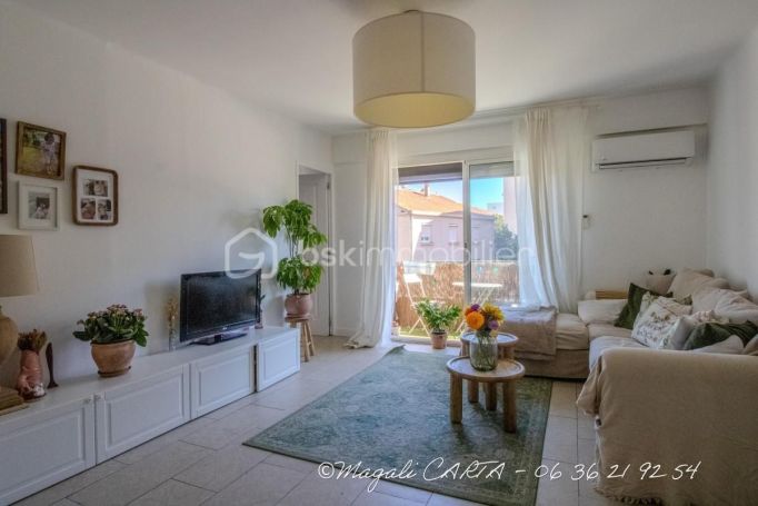 A vendre APPARTEMENT  64 M2 BORD DE MER TOULON