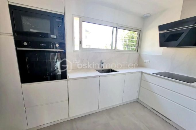 A louer APPARTEMENT DE PRESTIGE NEUF T4 97 M2  PAU