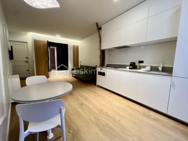 A louer APPARTEMENT T2 38 M2 TERRASSE BORD DE MER SETE
