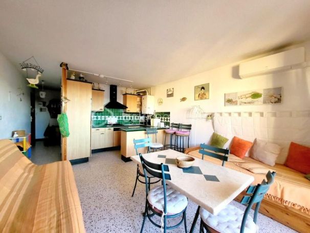 A louer STUDIO  30 M2 BORD DE MER BALARUC LES BAINS