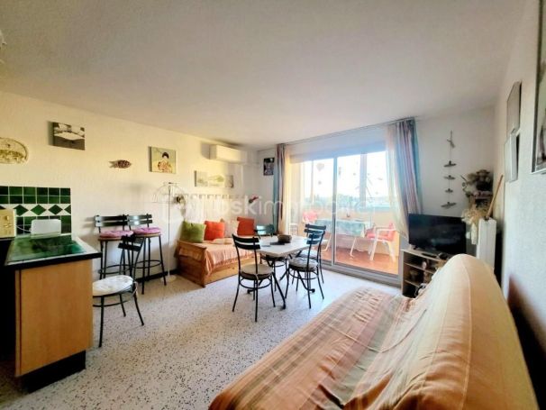 A louer STUDIO  30 M2 BORD DE MER BALARUC LES BAINS