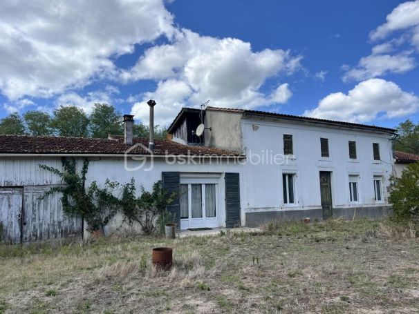 A louer APPARTEMENT T6 215 M2 BORD DE MER GRAYAN ET L HOPITAL