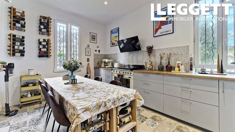 A louer MAISON  CONTEMPORAINE BORD DE MER NICE