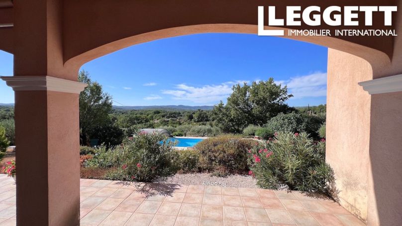 A louer MAISON  6 PIECES 142 M2  COTIGNAC