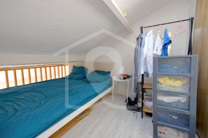 A louer STUDIO  22 M2 VUE MER ANTIBES