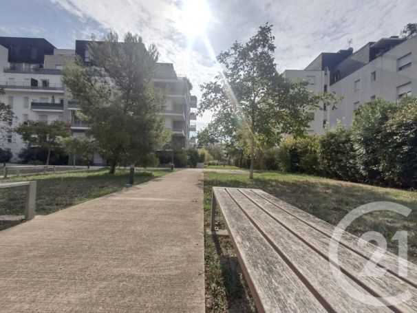 A louer APPARTEMENT T4 86 M2  MONTPELLIER