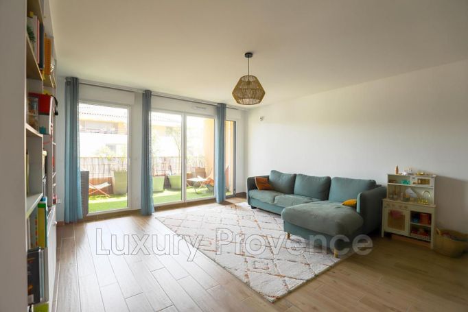 A louer APPARTEMENT T3 76 M2 TERRASSE  AIX EN PROVENCE
