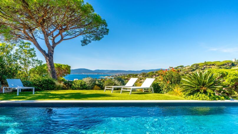 A louer MAISON  CONTEMPORAINE BORD DE MER SAINTE MAXIME