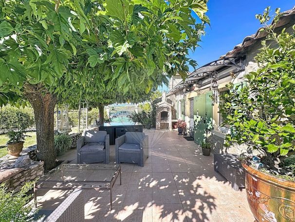 A louer MAISON  DE MAîTRE  BOISSET ET GAUJAC