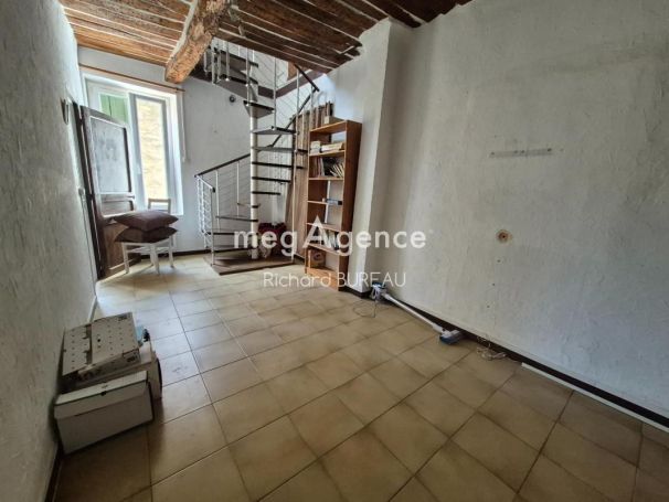 A louer APPARTEMENT T6 115 M2  LE LUC