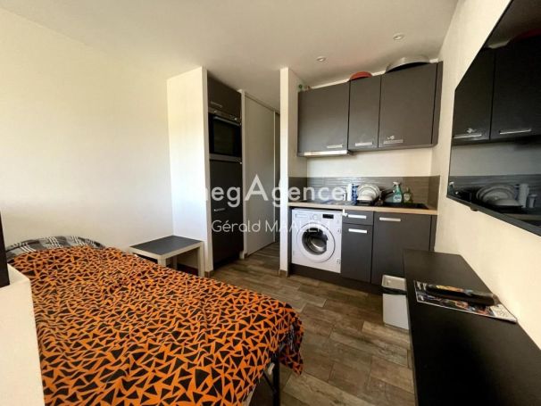 A louer STUDIO  19 M2 BORD DE MER CAVALAIRE SUR MER