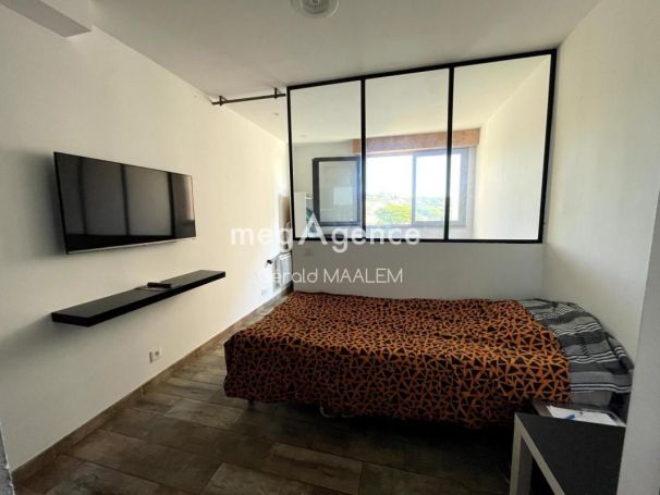 A louer STUDIO  19 M2 BORD DE MER CAVALAIRE SUR MER