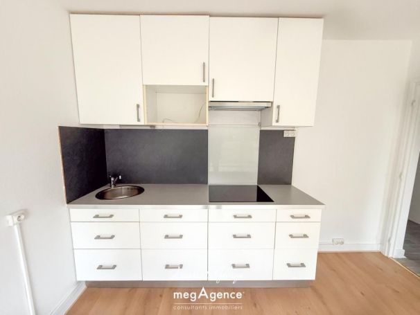A louer APPARTEMENT T2 40 M2  BIHOREL