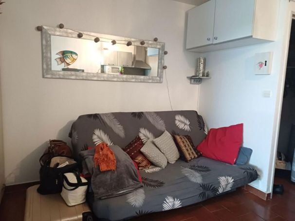 STUDIO  26 M2 BORD DE MER CANET PLAGE