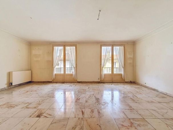 APPARTEMENT T4 104 M2  PERPIGNAN