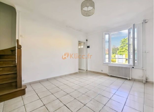 A vendre charmante  Maison 4 pieces 75 m² port jerome sur seine