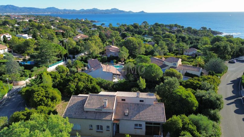 A louer MAISON  CONTEMPORAINE VUE MER SAINT AYGULF