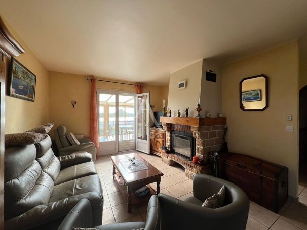 A vendre MAISON  5 PIECES 137 M2 BORD DE MER LONGEVILLE SUR MER