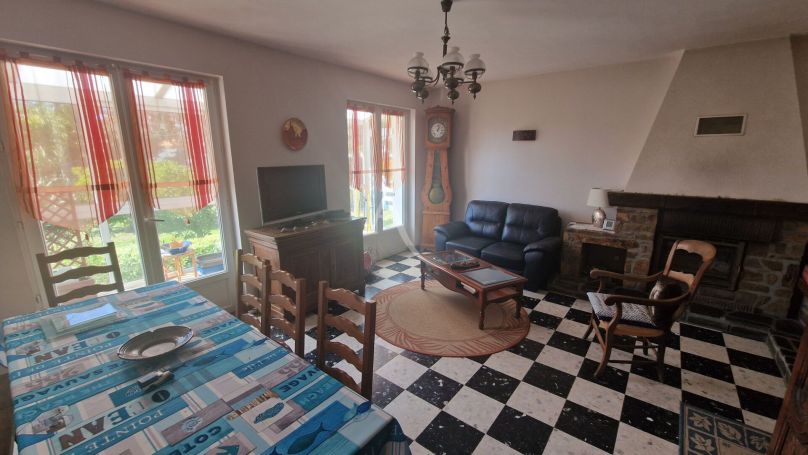 A vendre MAISON  6 PIECES 138 M2 BORD DE MER TALMONT SAINT HILAIRE