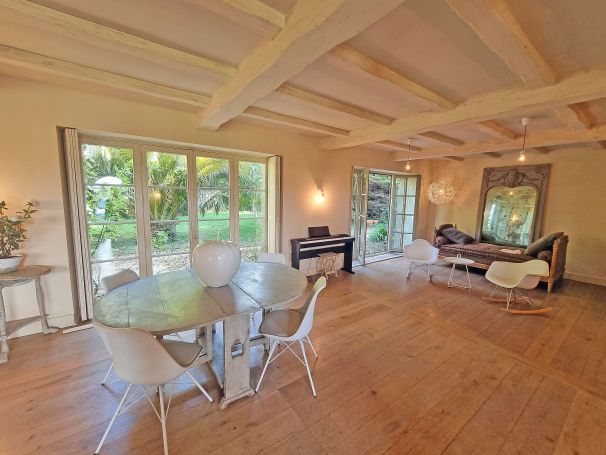 A vendre CHARMANTE MAISON EN PIERRES 5 PIECES 185 M² PROCHE PLAGE SAINT POL DE LEON