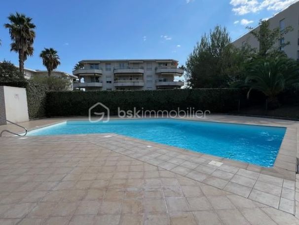 A louer APPARTEMENT T2 40 M2 BORD DE MER VILLENEUVE LOUBET