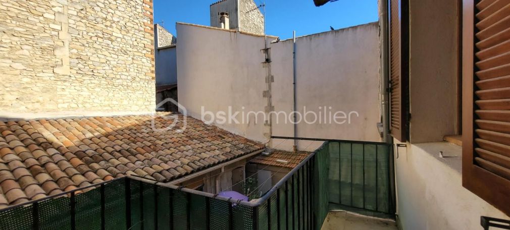 A louer APPARTEMENT T2 50 M2  NIMES