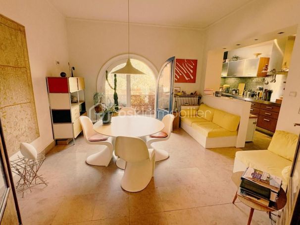 A louer APPARTEMENT T4 98 M2 TERRASSE  NIMES