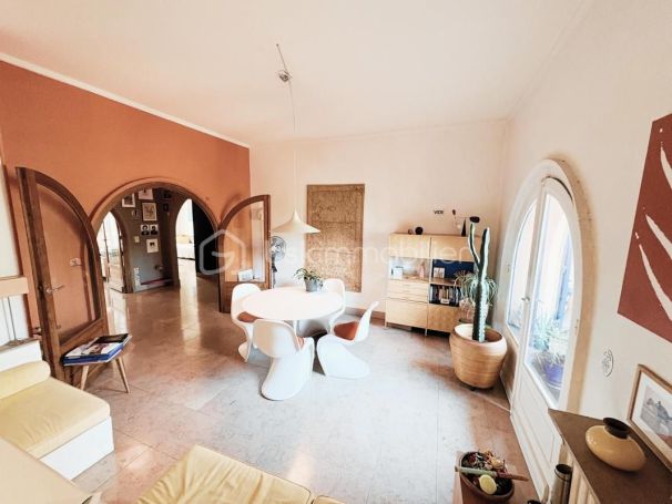 A louer APPARTEMENT T4 98 M2 TERRASSE  NIMES