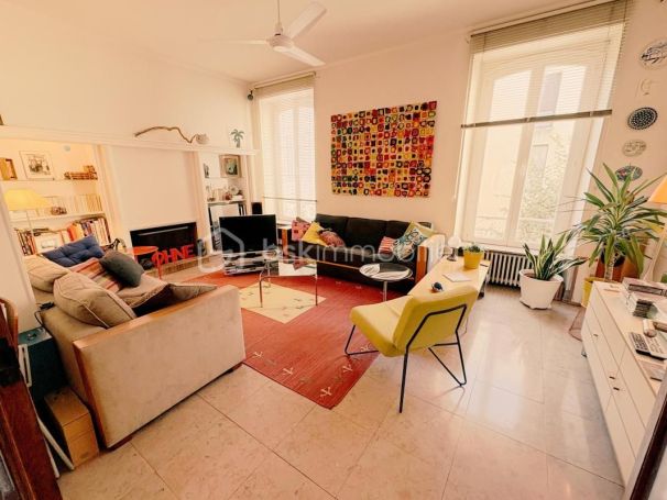 A louer APPARTEMENT T4 98 M2 TERRASSE  NIMES