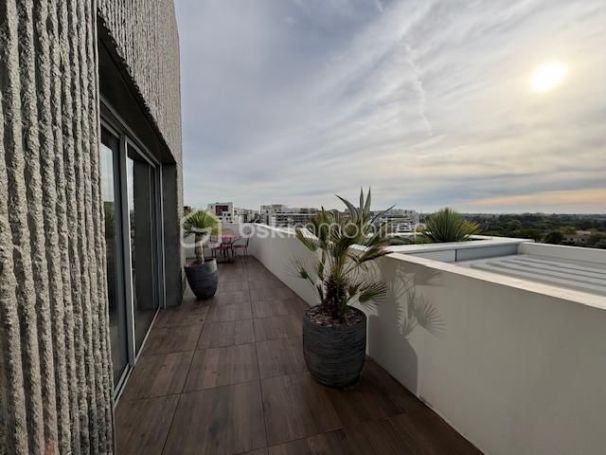 A louer APPARTEMENT DE PRESTIGE T4 111 M2 TERRASSE  MONTPELLIER