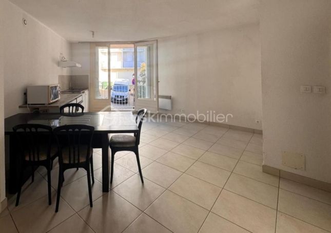 A louer STUDIO  24 M2  CLERMONT L HERAULT