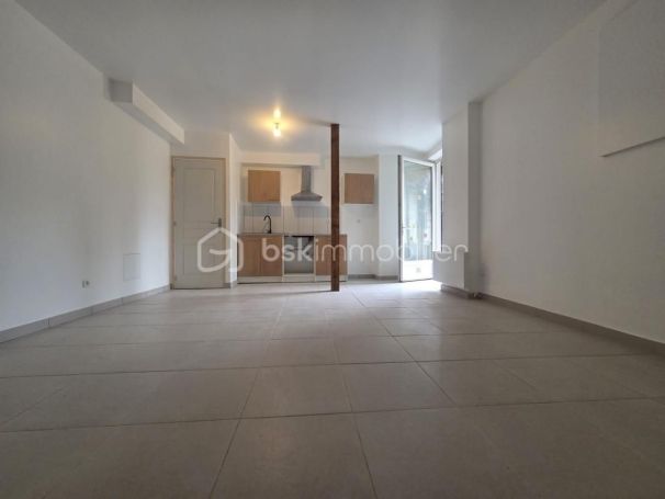 A louer APPARTEMENT T2 47 M2  GELOS