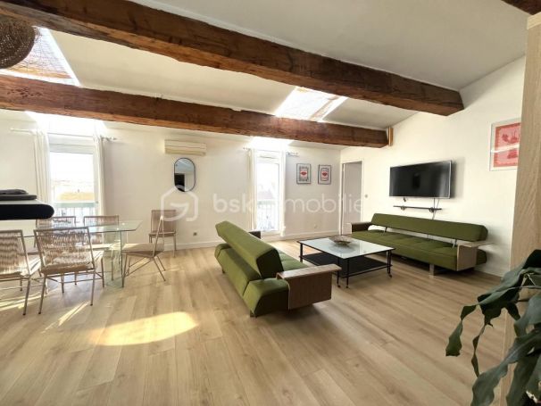 A louer APPARTEMENT DUPLEX T4 90 M2 BORD DE MER SETE